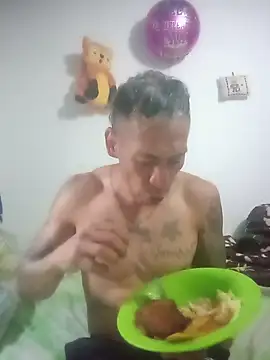 Elmono__1 webcam