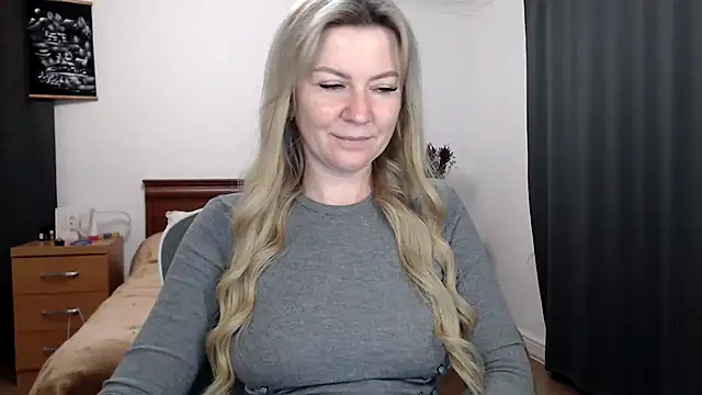 ParadiseAlina live cam preview