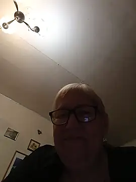 Molli1408 live cam preview