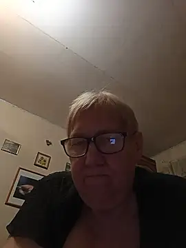 Molli1408 live cam preview