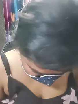 Liyaa_24 webcam
