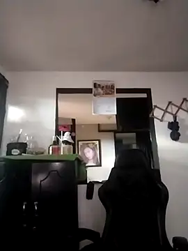 Pamelamiler__ webcam