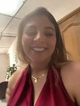 MiiaGreys webcam