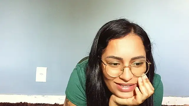 saffadinhaa webcam