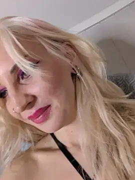 kittyazora live sex cam