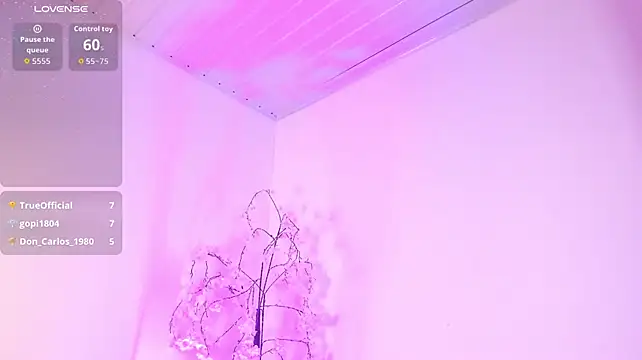 TifanyWhite_ webcam