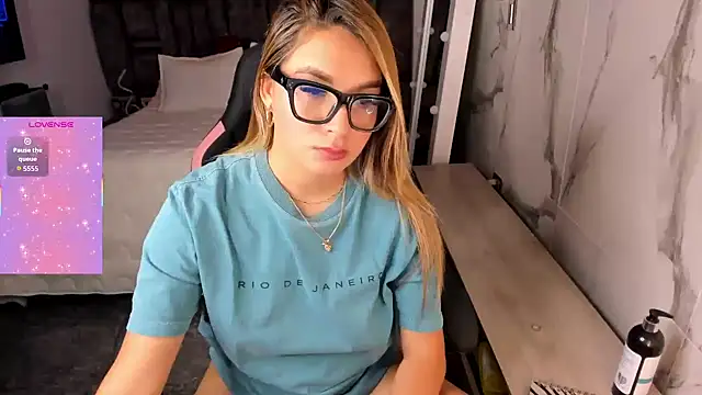 nicol_080 webcam