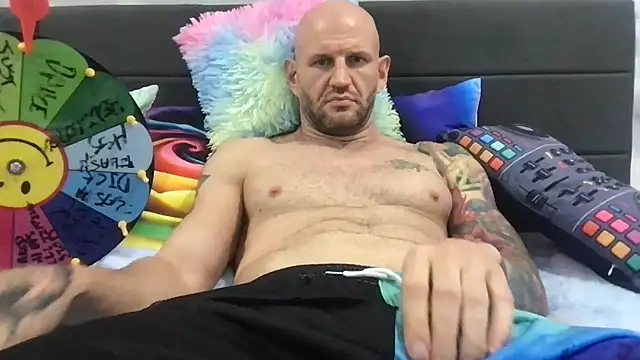 brianomally webcam