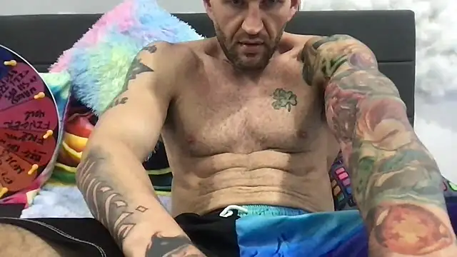 brianomally webcam