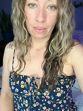 MiraKisss