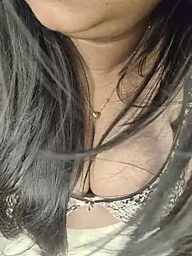 Curvy_Pooja webcam