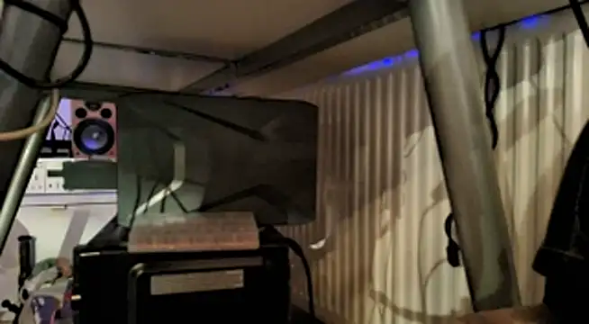 Milhouse26 live cam preview