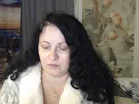 Lillian2 live cam on StripChat