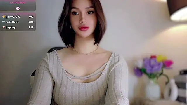 Anna_HollyDoll
