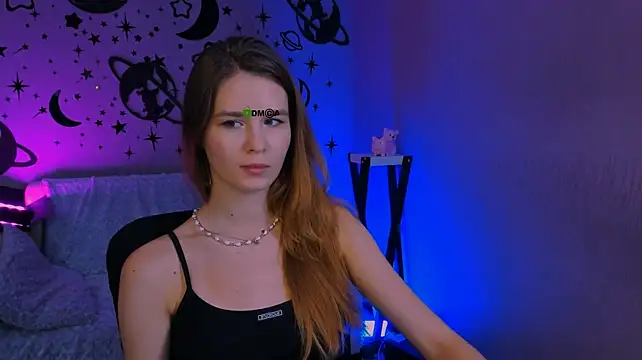 angie_foxy1