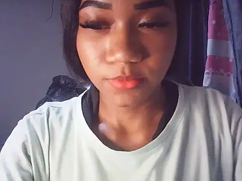 Emma_Arisha live cam preview