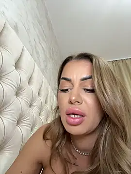 KirstieVegas