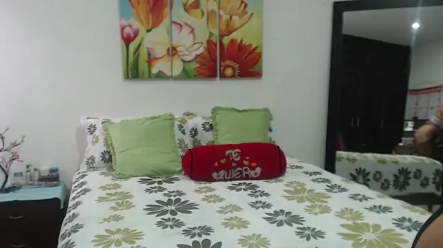 BombasticASSXXX live cam preview