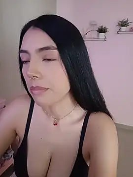 Julie_Bennet webcam