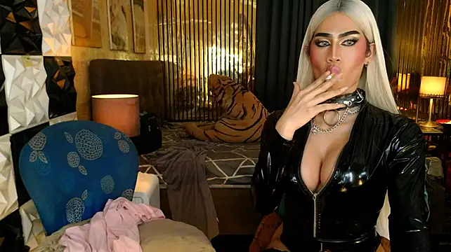 Siren_Priestress