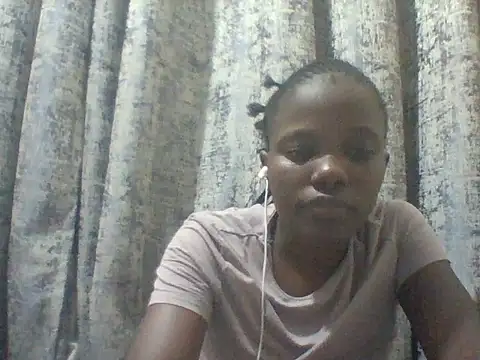 tina_2030 webcam