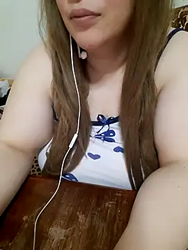 Madam_bezzzoul webcam