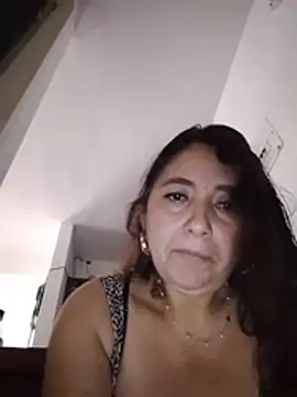 cachonda69- live cam preview