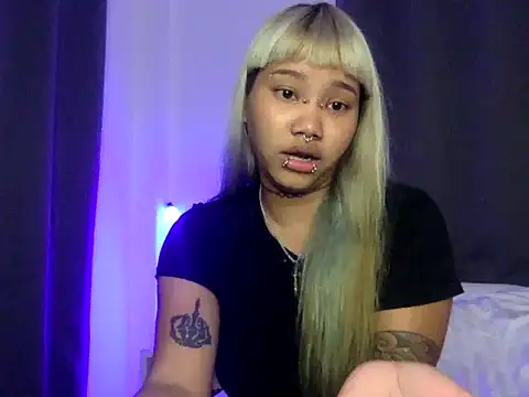 Scarlet_Thai webcam