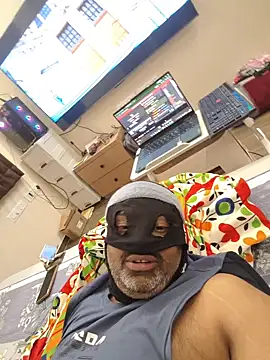 IshuKisshu live cam preview