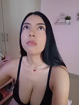 Julie_Bennet webcam
