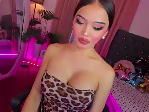 RueLoove69 live sex cam