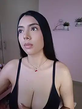 Julie_Bennet webcam