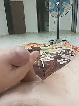 RenegadeReadying live cam preview