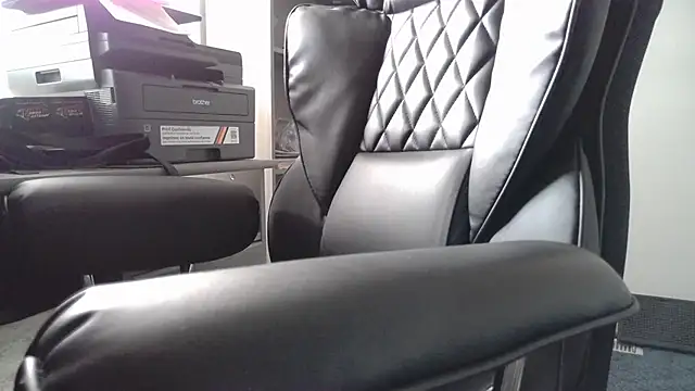 TrevorSteele webcam