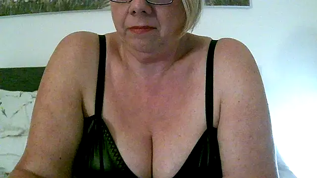 Miss_Lucie_Lux webcam