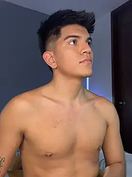 OnlySantty live cam on StripChat