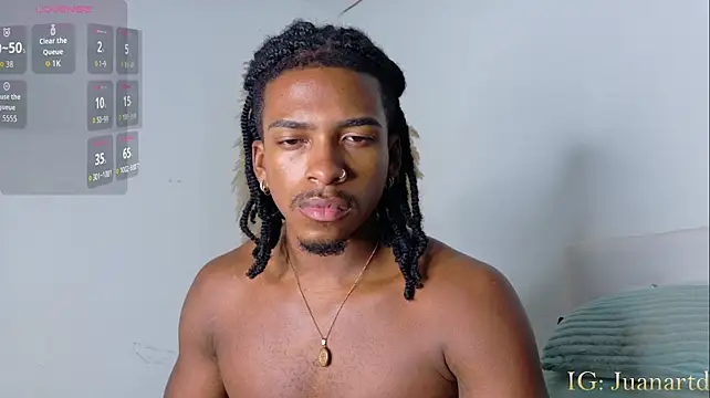 Owen_222 live cam on StripChat
