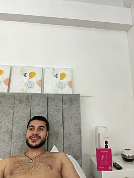 AmadeoWild live sex cam