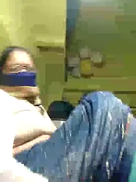 HotLoomaraj29