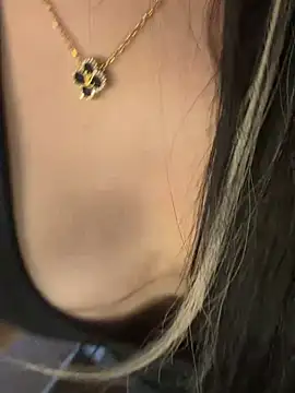 Rinn99 live sex cam