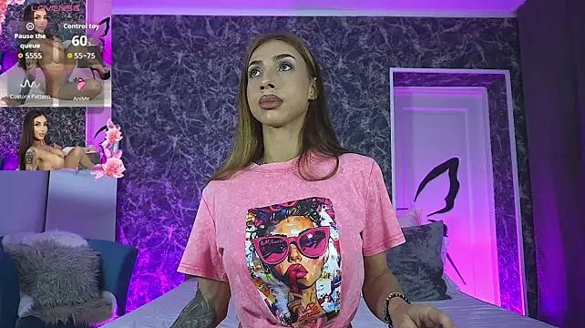 BrianaGolddenn webcam
