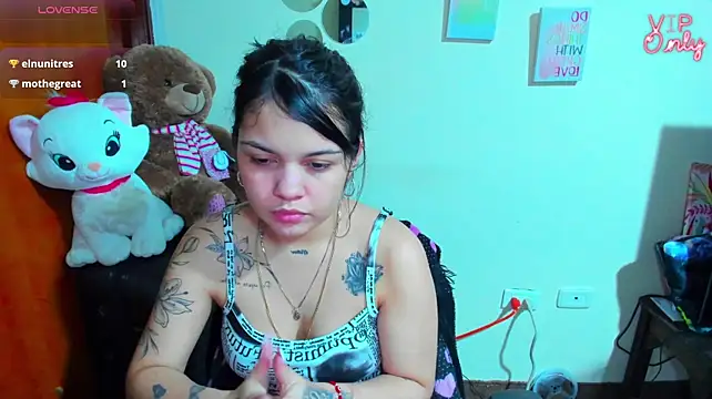angelina_77 live cam on StripChat