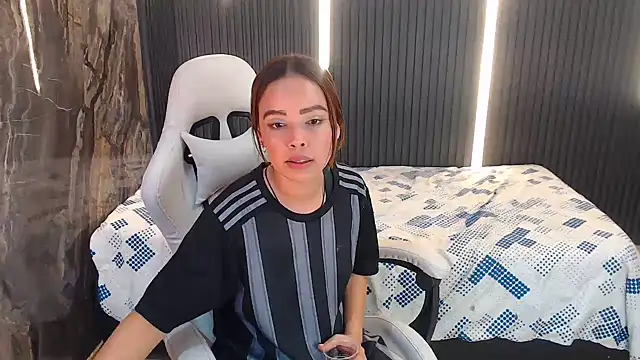 naomis_36 webcam