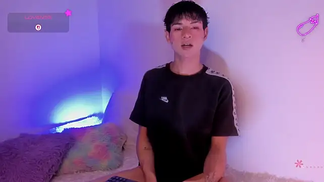 Aleaurarashii webcam