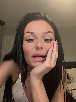 FlirtyFoxyxx webcam
