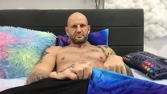 brianomally webcam