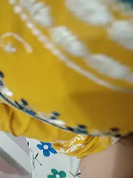 anshika_arya (F milf) - Hyyy Guys