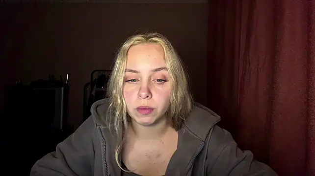 Flaffy_Bombyy webcam