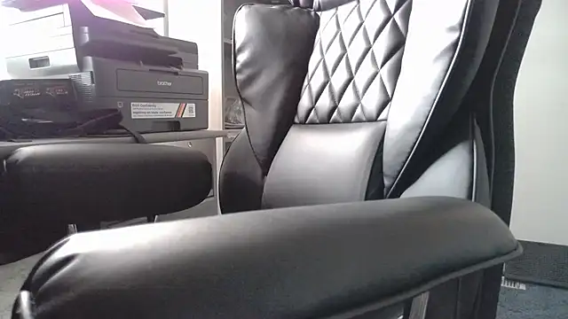 TrevorSteele webcam