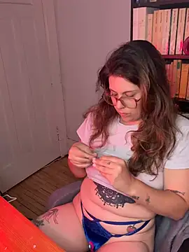 Rosiee69_ live cam on StripChat
